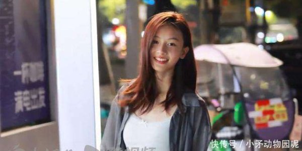 金多多策略 河南15岁女孩街拍走红，于正在线邀约，摄影师回应是否签公司：学业为重